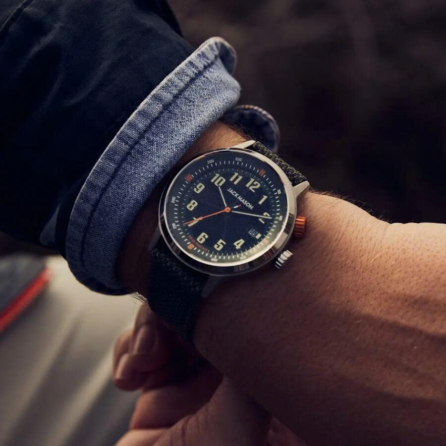 Có nên chọn Pilot Watch thay cho diver watch trong sử dụng hằng ngày 4
