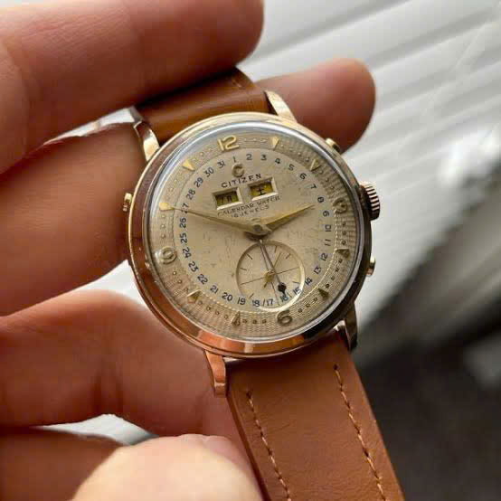 Vẻ đẹp cổ điển của mẫu đồng hồ bấm giờ Vintage Chronograph nam 2