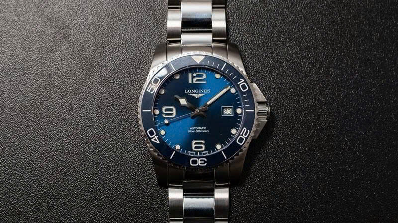Lý do phái mạnh yêu thích mẫu đồng hồ Longines HydroConquest 2