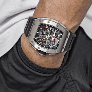 Đánh giá thiết kế lộ máy của siêu phẩm Richard Mille RM011 2