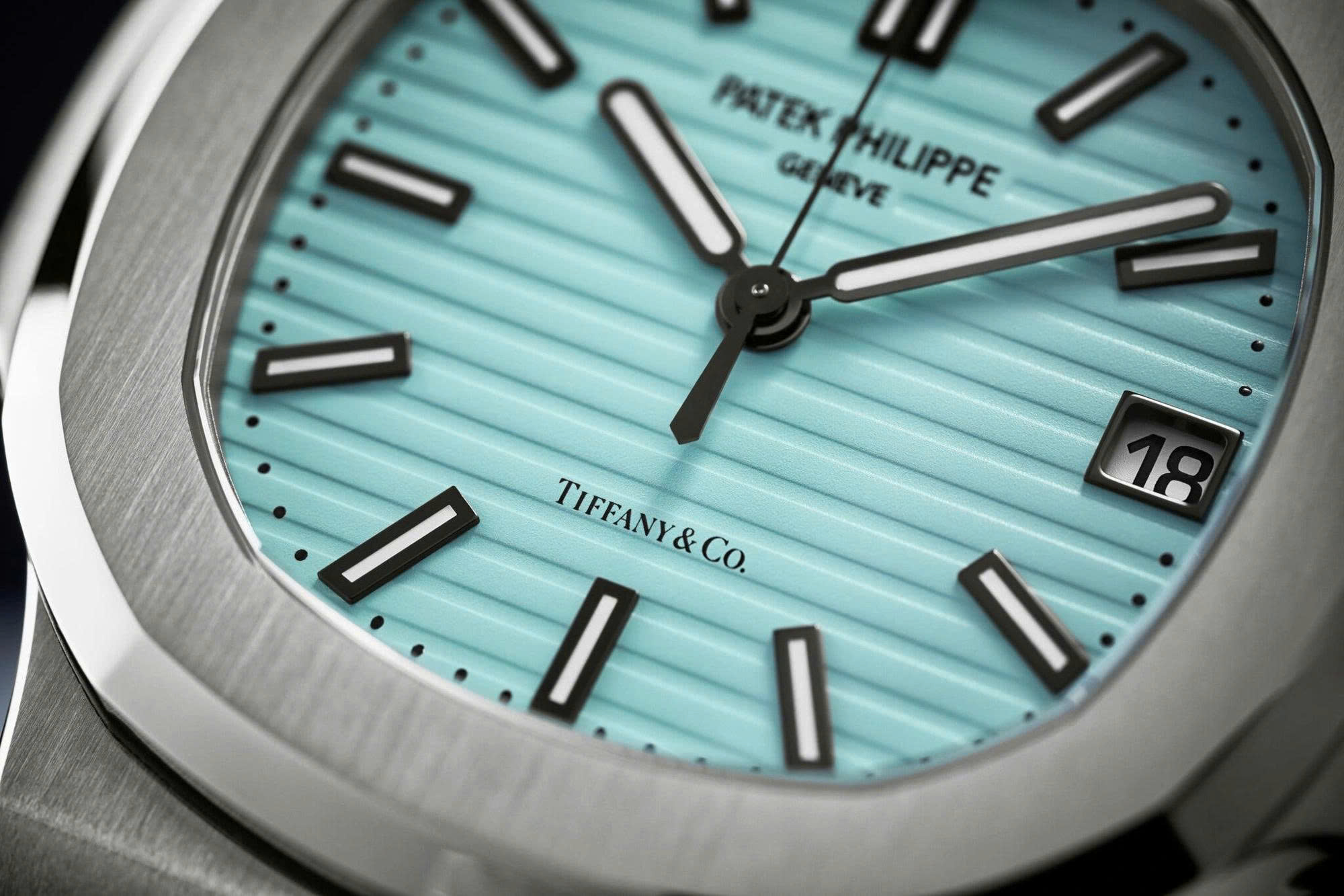 Khám phá vẻ đẹp của đồng hồ trang sức Tiffany & Co 2