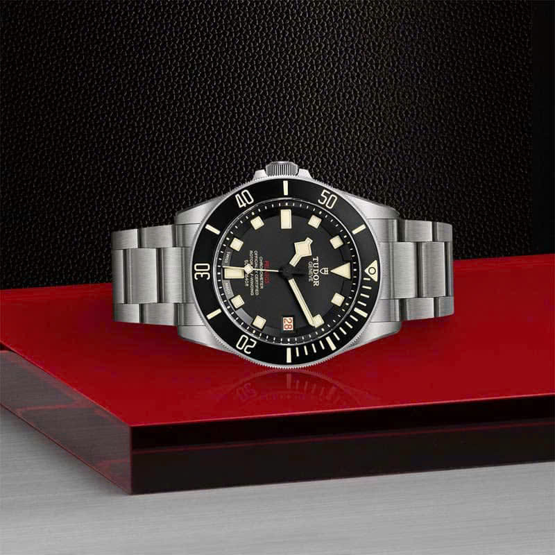 Đồng hồ lặn Tudor Pelagos LHD dành cho người thuận tay trái 3