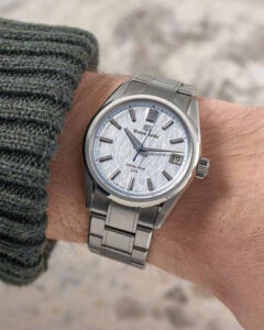 Khám phá sức mạnh từ bộ máy Grand Seiko Spring Drive 2