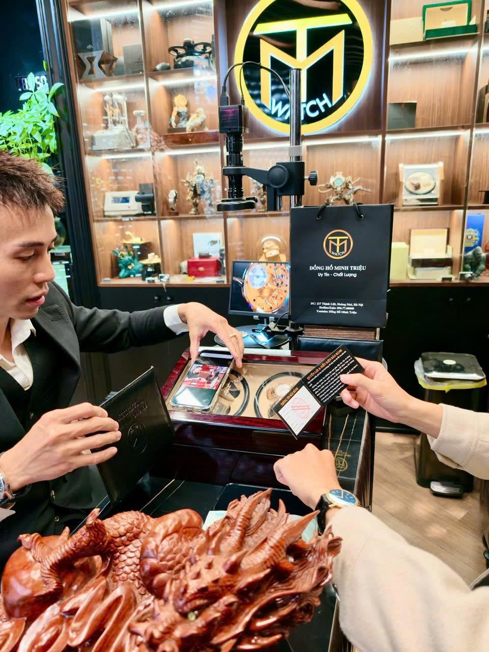 Thu mua đồng hồ Patek Philippe vàng khối định giá cực VIP 1