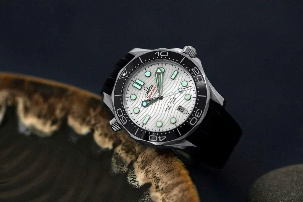 Omega Seamaster Diver 300M có gì đặc biệt phân khúc cao cấp 2