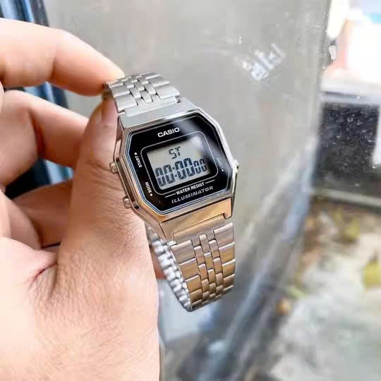 Casio LA680 phong cách retro cho sinh viên nữ 2
