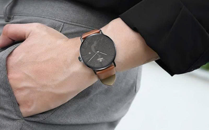 So sánh dây da đồng hồ và dây kim loại đồng hồ nên chọn loại nào 3