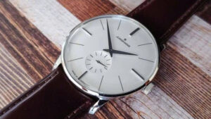 So sánh Junghans Max Bill và Meister nên chọn dòng nào 1
