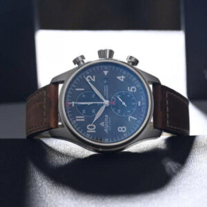 Vì sao Pilot Watch thường có mặt số lớn và dễ đọc giờ 1