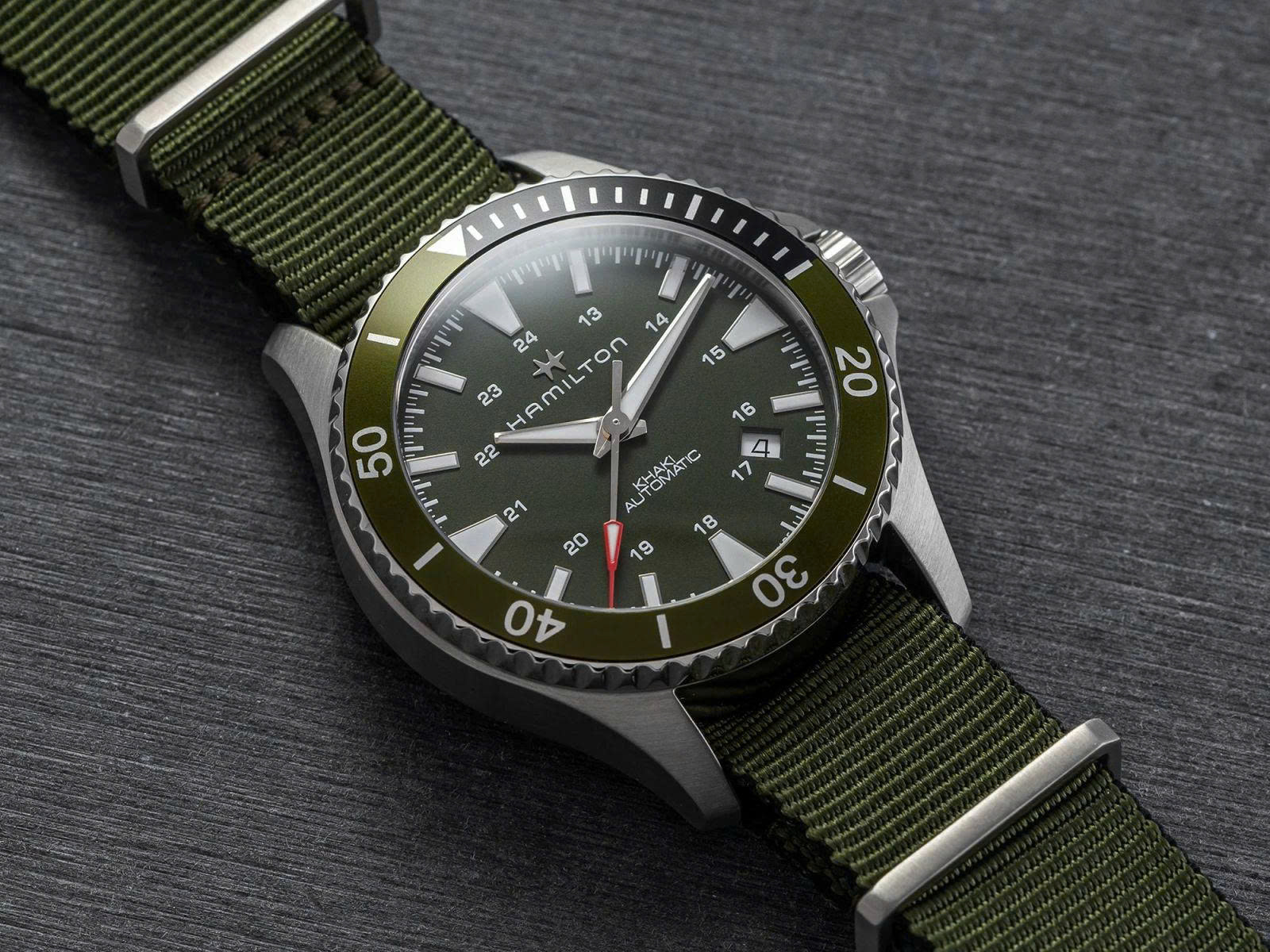 Những mẫu Pilot Watch đáng mua từ Hamilton và Citizen 3