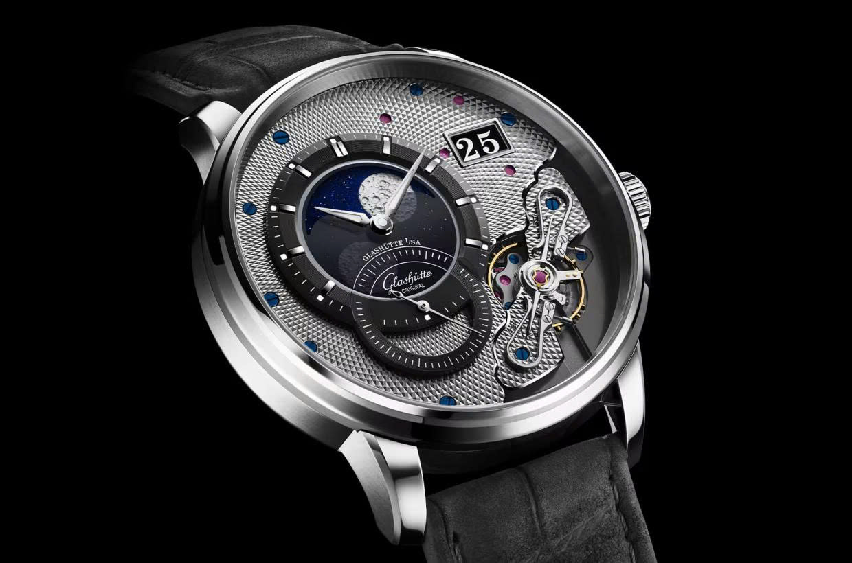 Nét hoa văn vát cạnh tinh xảo trên đồng hồ Glashutte Original 1