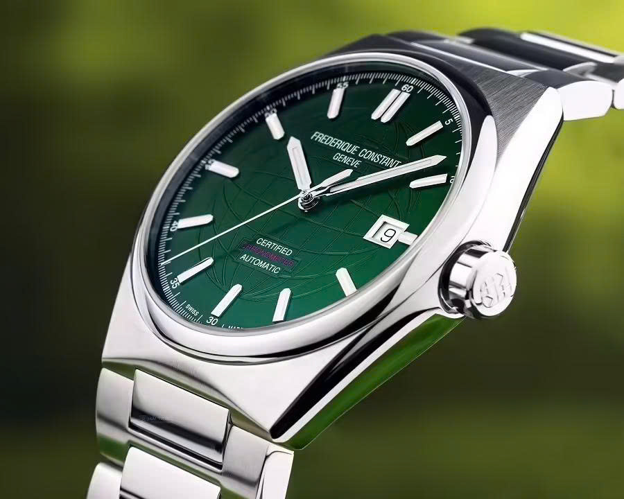 Đánh giá chất lượng mẫu đồng hồ Frederique Constant Highlife mới nhất 3
