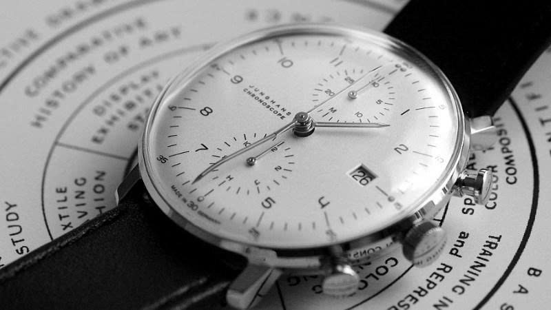 Chiêm ngưỡng vẻ đẹp của chiếc đồng hồ Junghans Max Bill Chronoscope 1