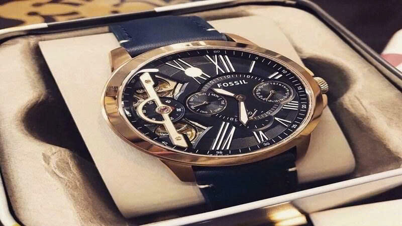 Thu mua đồng hồ Bovet cũ hiếm gặp với giá kỷ lục 3