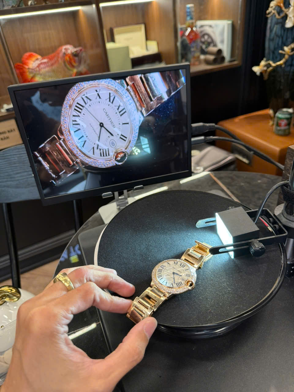 Dịch vụ thu mua đồng hồ Zenith Chronomaster đảm bảo minh bạch 1