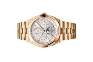 Thu mua đồng hồ Vacheron Constantin Overseas cũ hỏng lấy tiền ngay 2