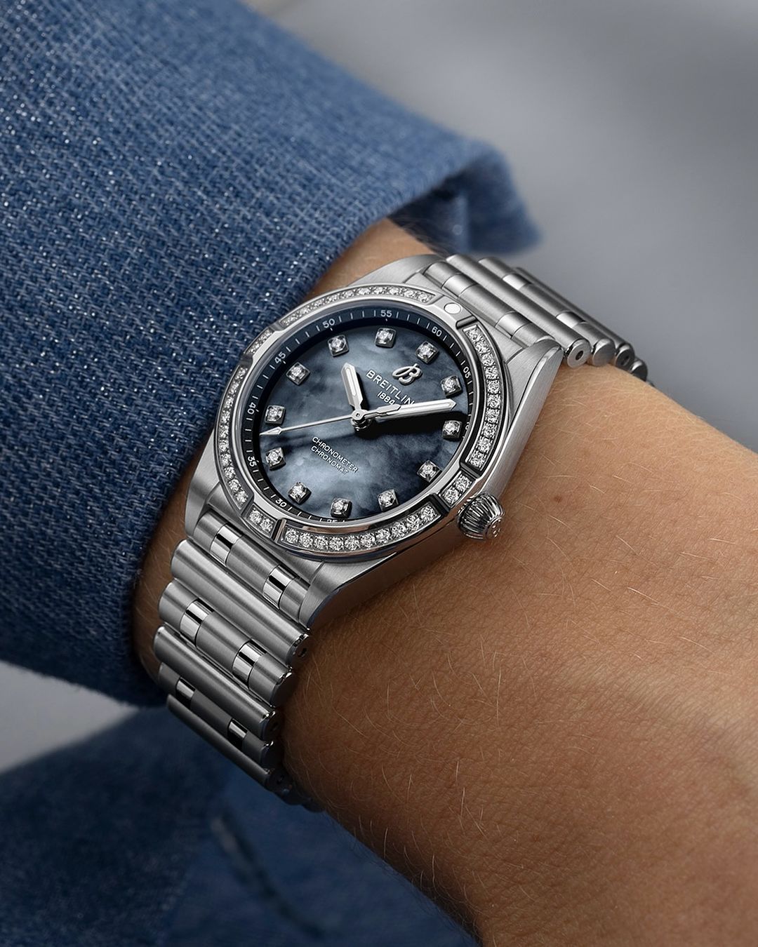 Góc nhìn thể thao sang trọng từ Breitling Chronomat Automatic 1
