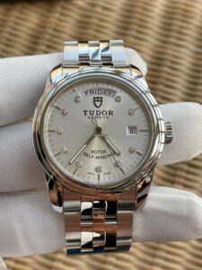 Cảm hứng viễn chinh táo bạo trong mẫu Tudor Ranger 1