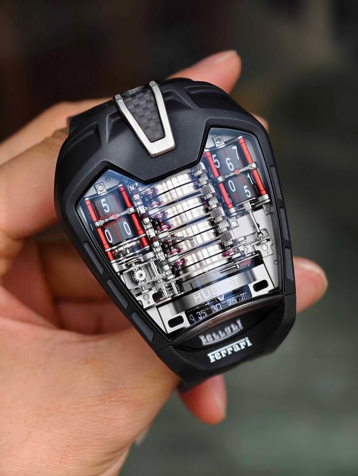 Cảm hứng chế tác phi mã từ Ferrari trên Hublot MP 3