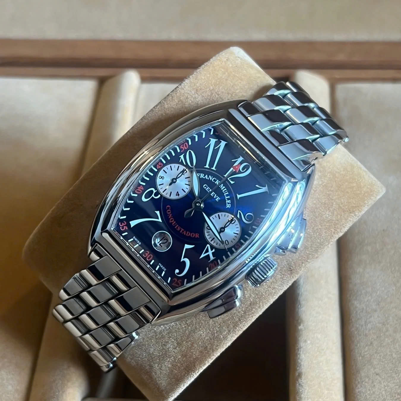 Sức hút thời thượng từ mẫu đồng hồ Franck Muller Conquistador mới 1