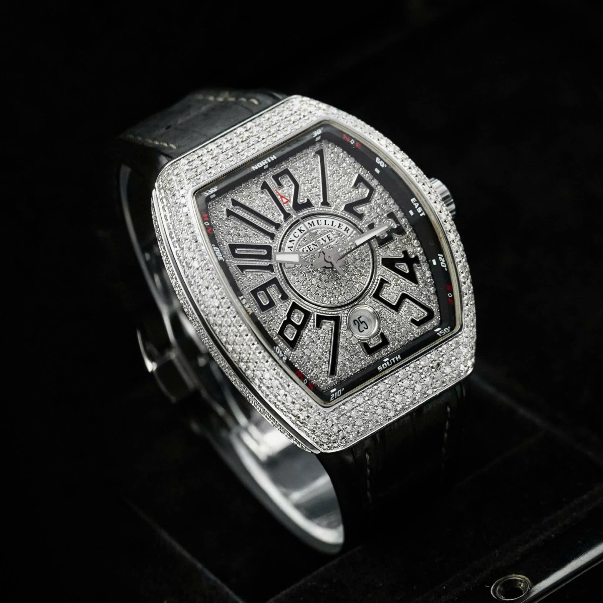Sức hút thời thượng từ mẫu đồng hồ Franck Muller Galet
