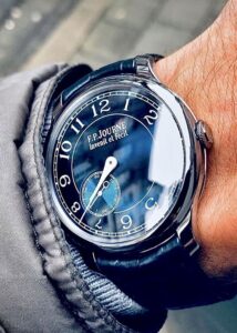 Sức hút kỳ lạ của siêu phẩm FP Journe Chronometre Bleu 2