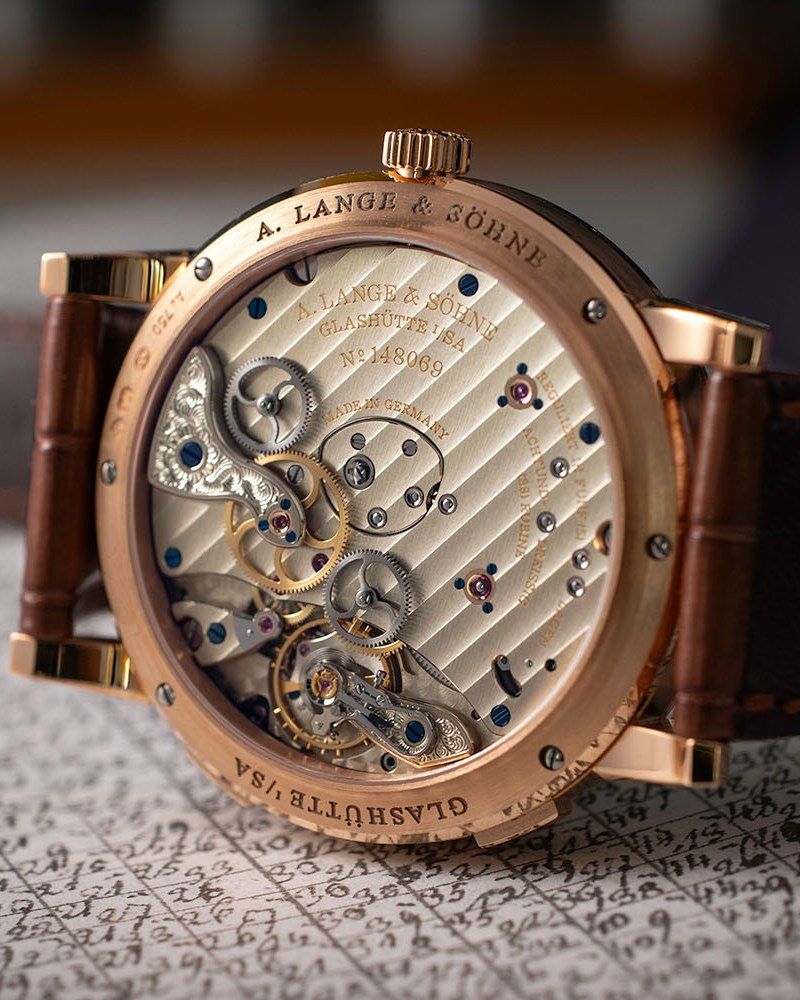 Cơ chế số nhảy dị biệt từ A. Lange & Söhne Zeitwerk 1