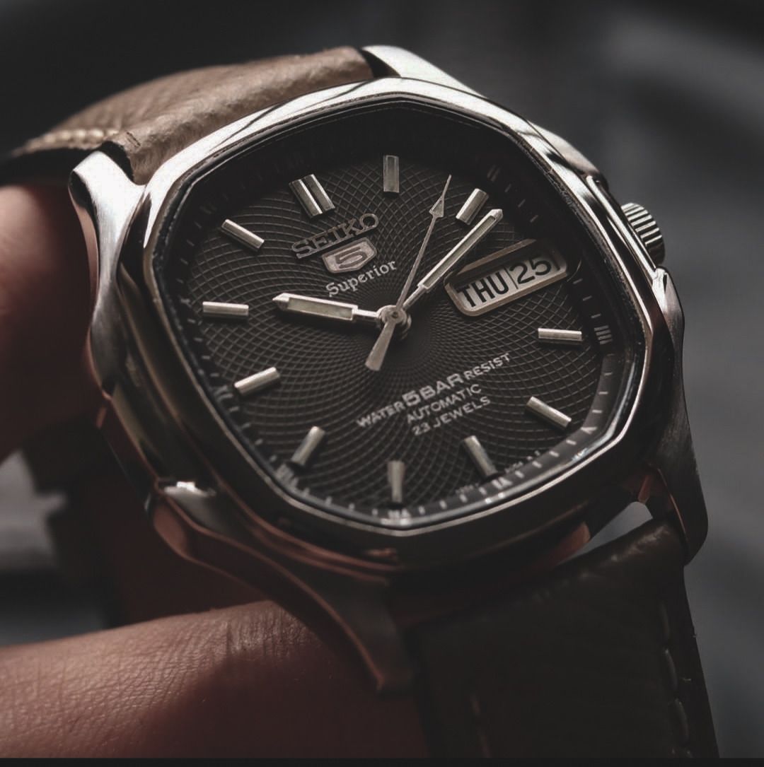 Nghệ thuật mặt số lệch tâm Glashutte Original Senator mới 2