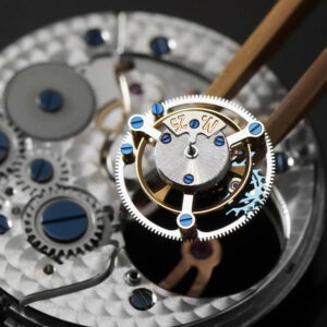 Chiêm ngưỡng kỹ thuật chế tác trên đồng hồ Blancpain Ladybird mới 2