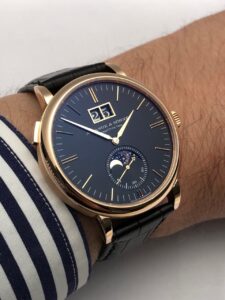 Nét tinh giản chuẩn Đức của chiếc A Lange Sohne Saxonia 2