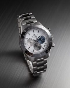 Tìm hiểu cơ chế bấm giờ huyền thoại Zenith Chronomaster mới 1