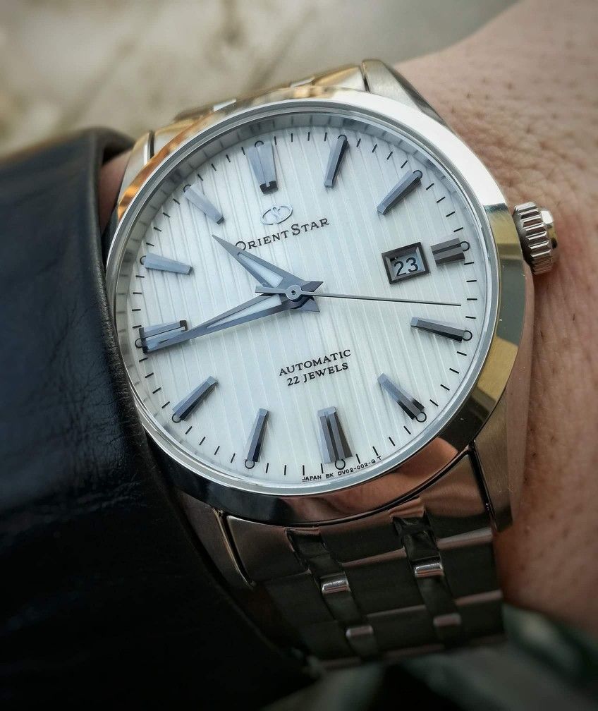 Khám phá vẻ đẹp sang trọng từ mẫu Orient Star Skeleton. 1