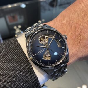 Vẻ đẹp lộ cơ tinh tế trên Hamilton Jazzmaster Open Heart. 2