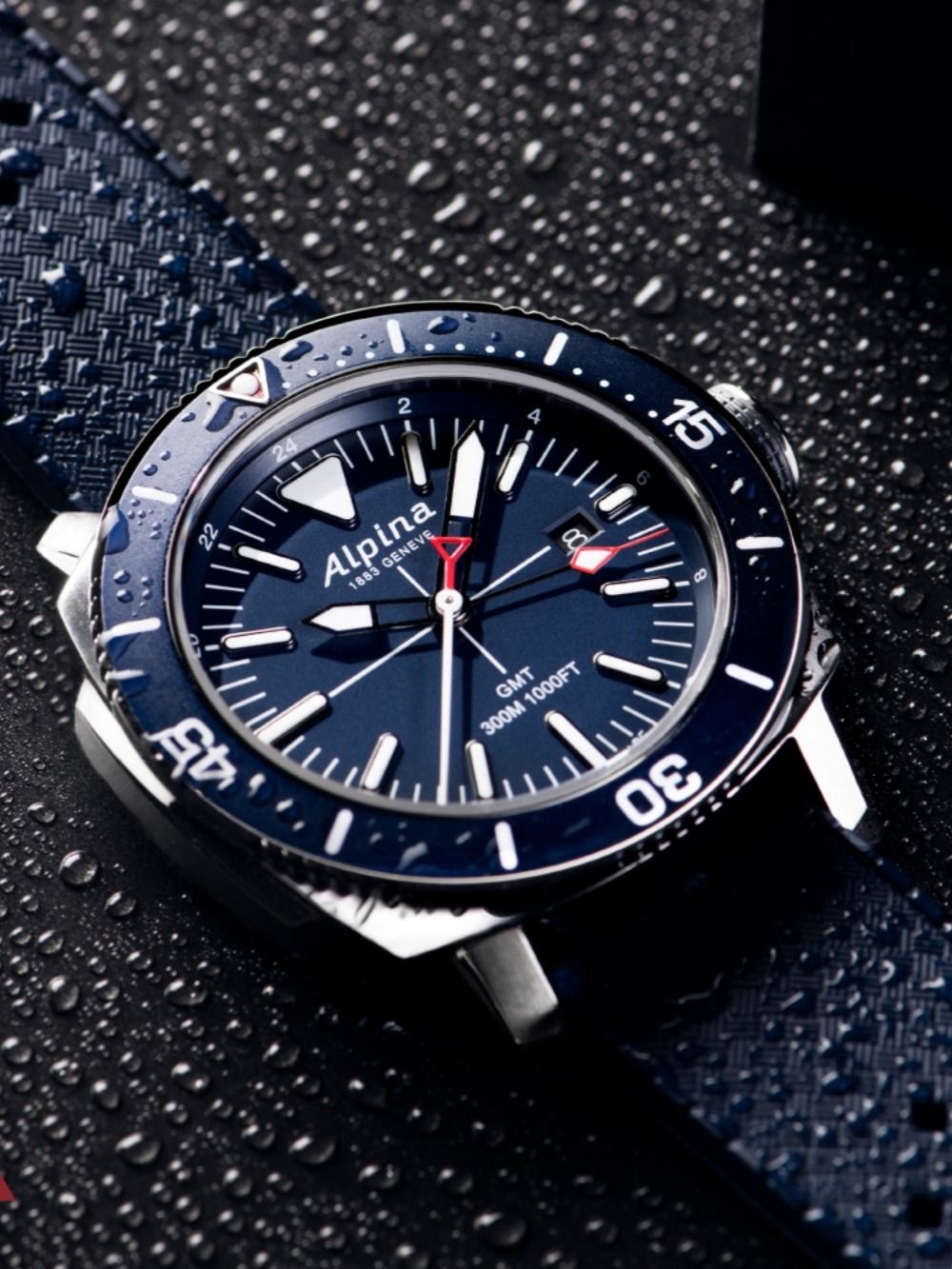 Sức hút từ cỗ máy lặn biển Alpina Seastrong Diver mới. 3