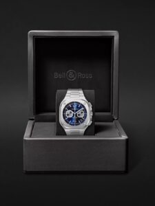 Sức hút mê hoặc từ cỗ máy Bell Ross BR05 mới. 2