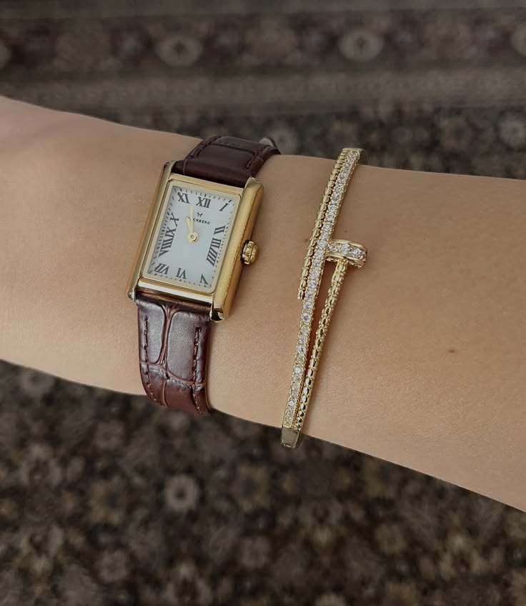 Sức quyến rũ bất tận từ dòng Cartier Tank Louis Cartier 3