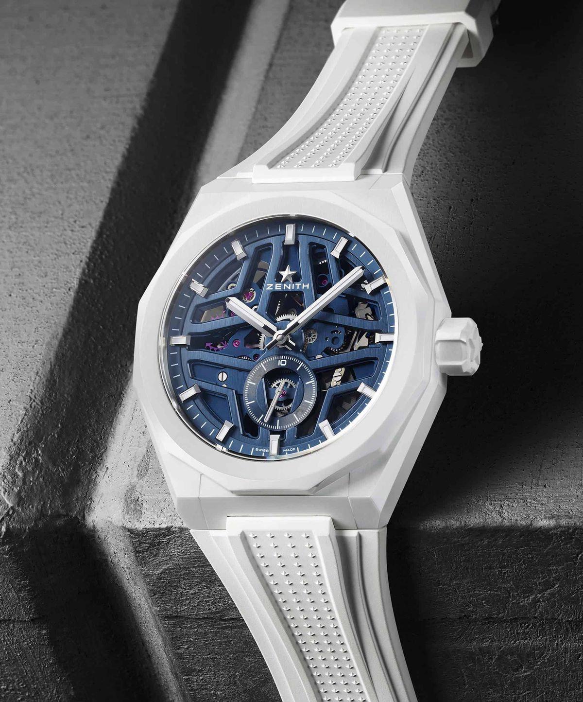 Chiêm ngưỡng siêu phẩm nghệ thuật thời gian Zenith Defy Skyline 1