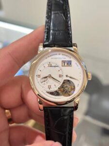Khám phá cỗ máy thời gian độc bản Glashutte Original 2
