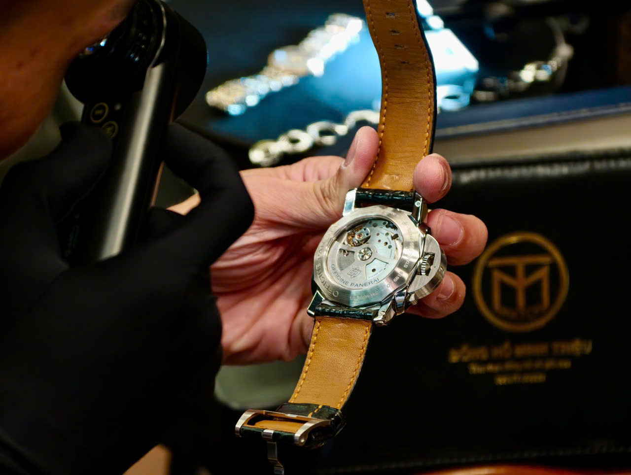 Ủy thác chốt deal nhanh gọn tuyệt tác Cartier Ballon Bleu. 1