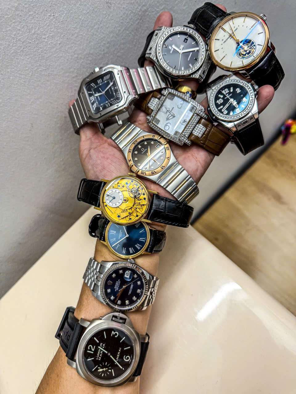 Thu mua lắc tay trang sức cùng đồng hồ BVLGARI Octo. 3