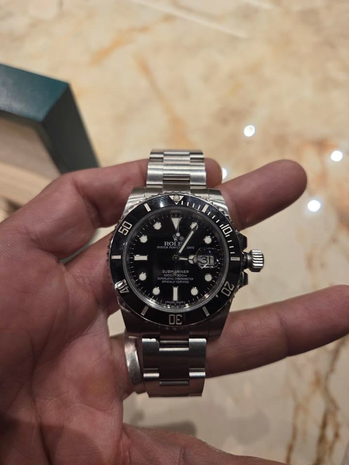 Khám phá nghệ thuật chế tác cỗ máy cơ Rolex Submariner. 2