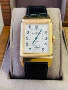 Vẻ đẹp thanh lịch vượt thời gian của Jaeger LeCoultre Reverso 1