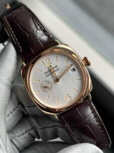 Vẻ đẹp thanh lịch đậm chất Ý của dòng Panerai Radiomir 1