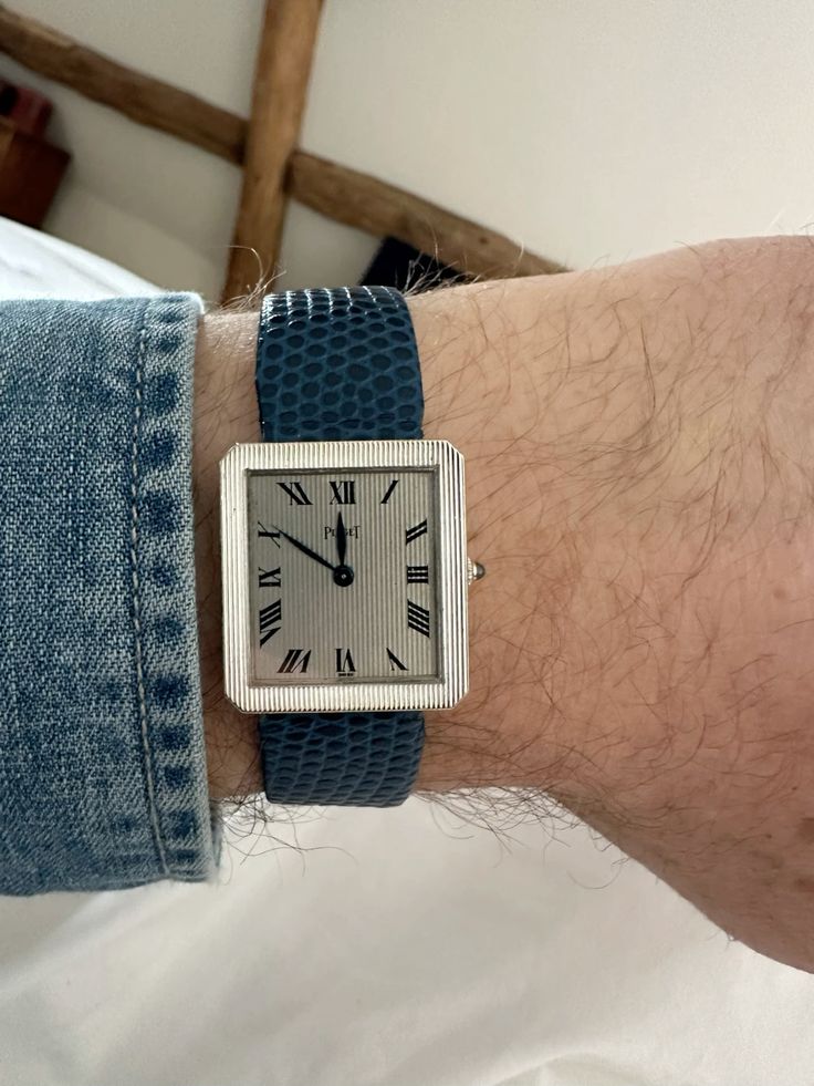 Bật mí khả năng giữ cót vượt trội cỗ máy Piaget. 3