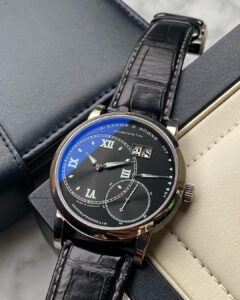 Sự cầu kỳ trong từng chi tiết cỗ A Lange Sohne 1