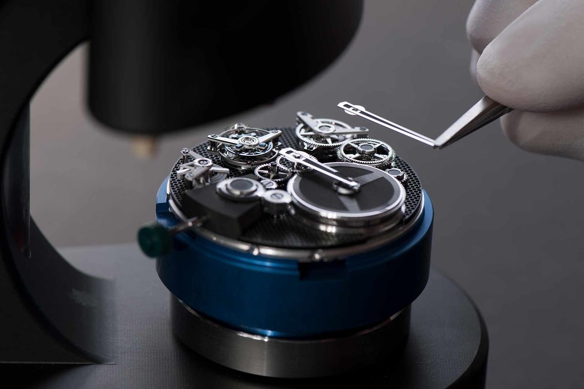 Khám phá thiết kế tinh xảo dòng Ulysse Nardin Freak Vision. 1