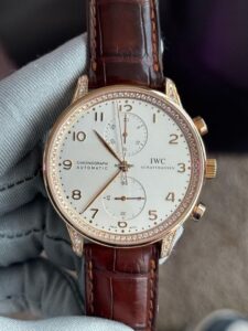 Khám phá nét thanh lịch trên dòng đồng hồ IWC Portugieser 3