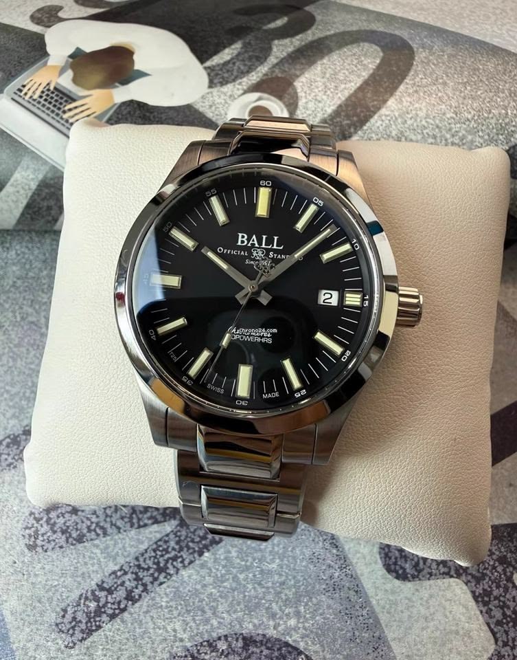 Đánh giá chi tiết thiết kế của đồng hồ Ball Engineer. 1