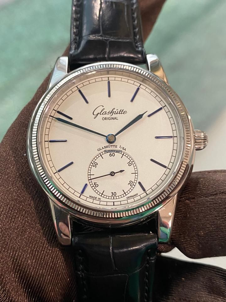 Lý giải sự tinh xảo từ đĩa lịch hai ô Glashutte. 2