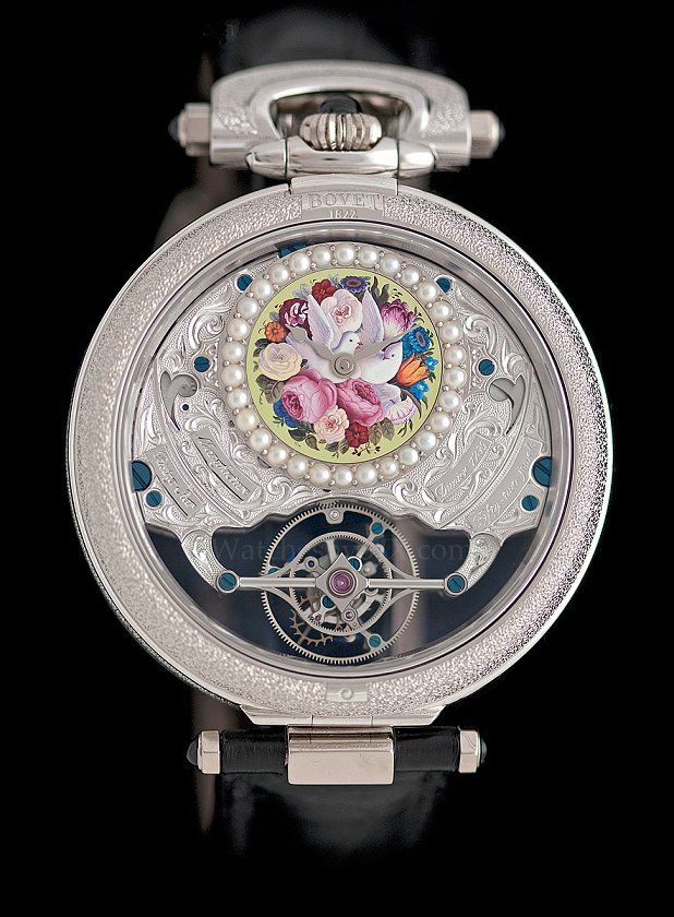 Kiểu dáng quả quýt hoài cổ độc đáo thương hiệu Bovet. 1